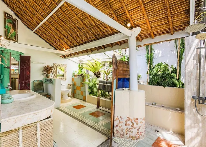 Charming, Homely, Pool, Lush Gardens, Umalas, Cozy 別荘
