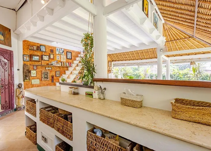 Charming, Homely, Pool, Lush Gardens, Umalas, Cozy ケロボカン
