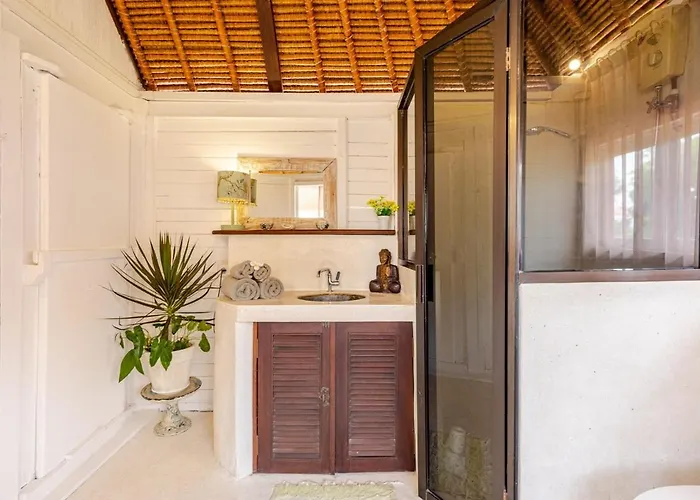 Charming, Homely, Pool, Lush Gardens, Umalas, Cozy ケロボカン