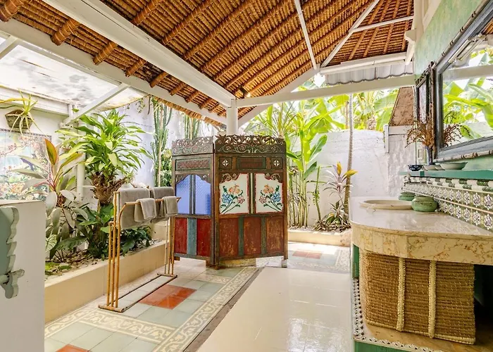 Charming, Homely, Pool, Lush Gardens, Umalas, Cozy ケロボカン