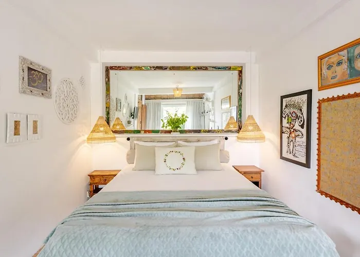 別荘 Charming, Homely, Pool, Lush Gardens, Umalas, Cozy ケロボカン